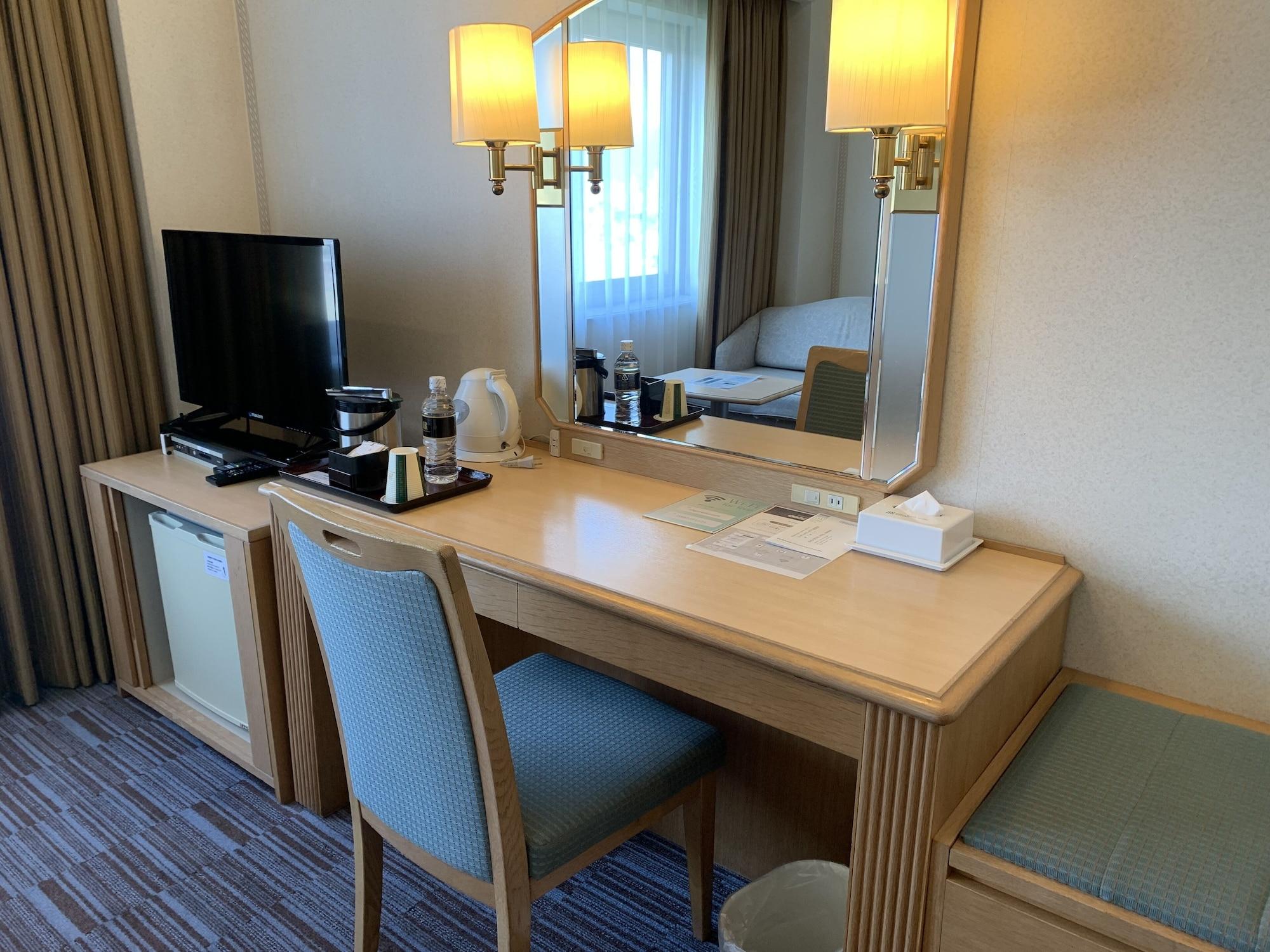 Rihga Royal Hotel Niihama Екстериор снимка