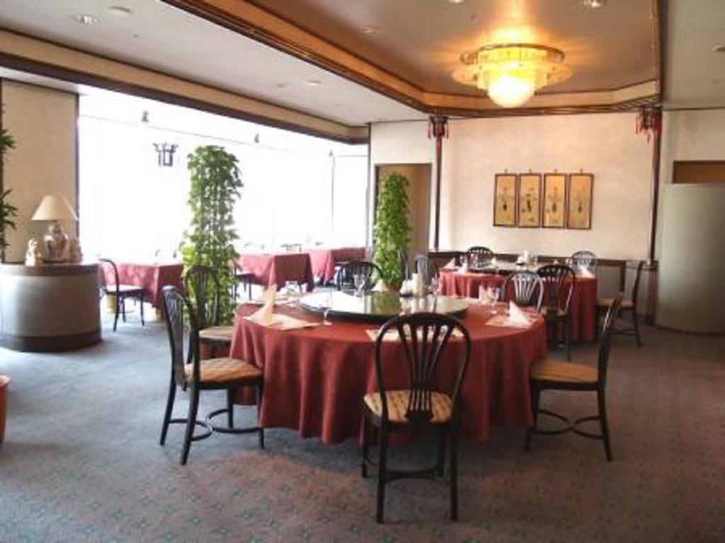 Rihga Royal Hotel Niihama Екстериор снимка