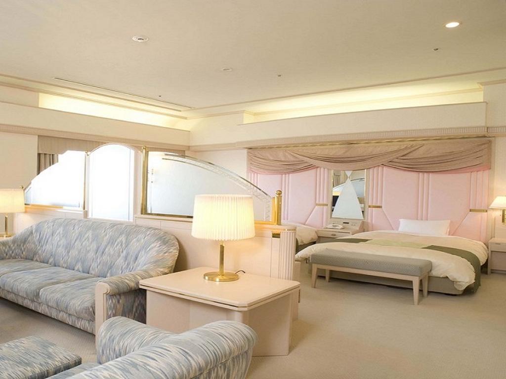 Rihga Royal Hotel Niihama Екстериор снимка